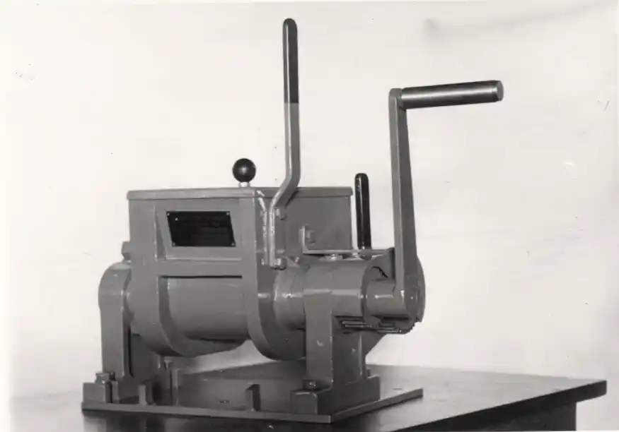 Platzhalter Foto 1949: Belegschaft und erste Laborkneter