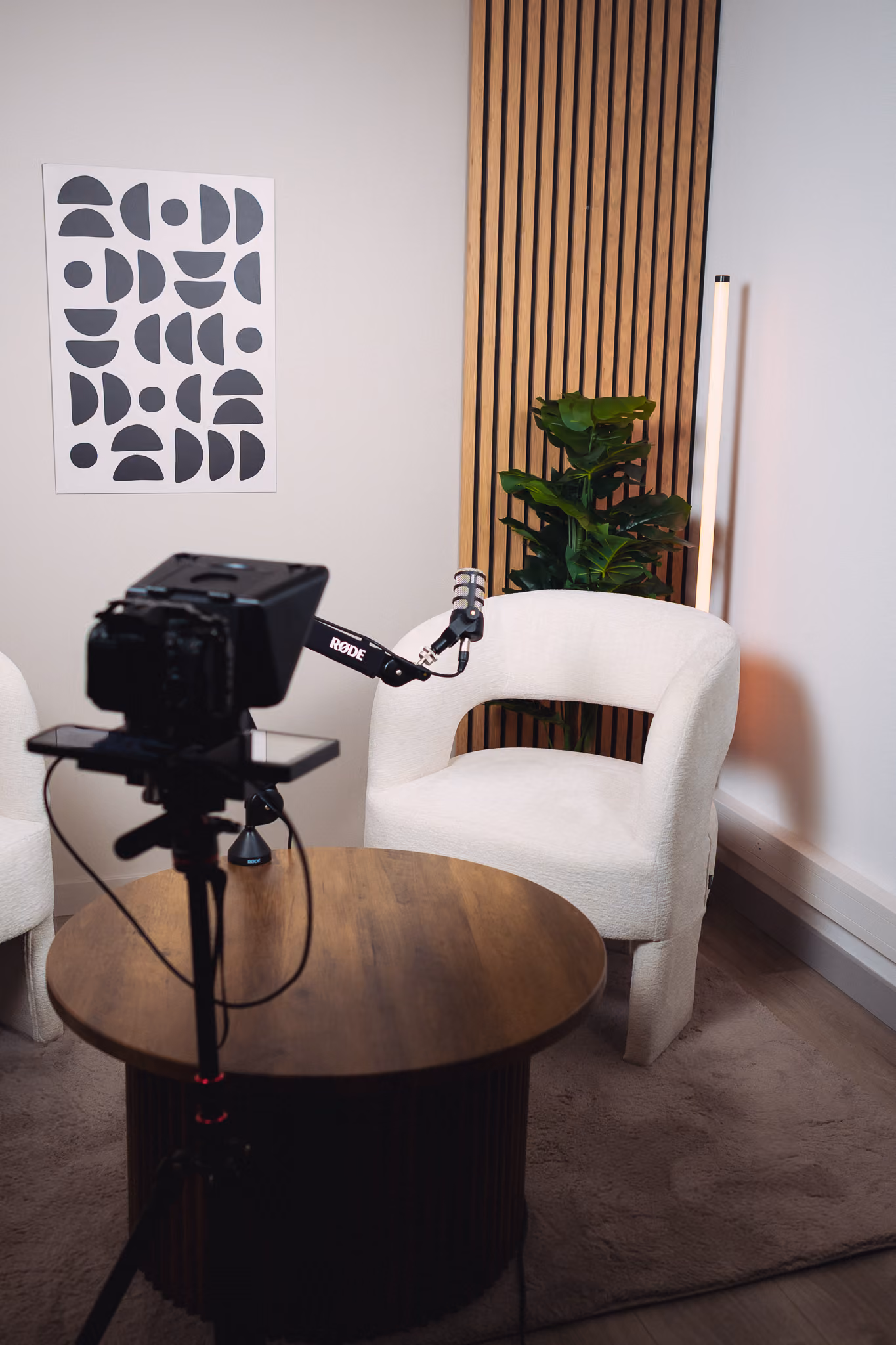 Tournage de contenus courts dans le studio Azurpod à La Garde