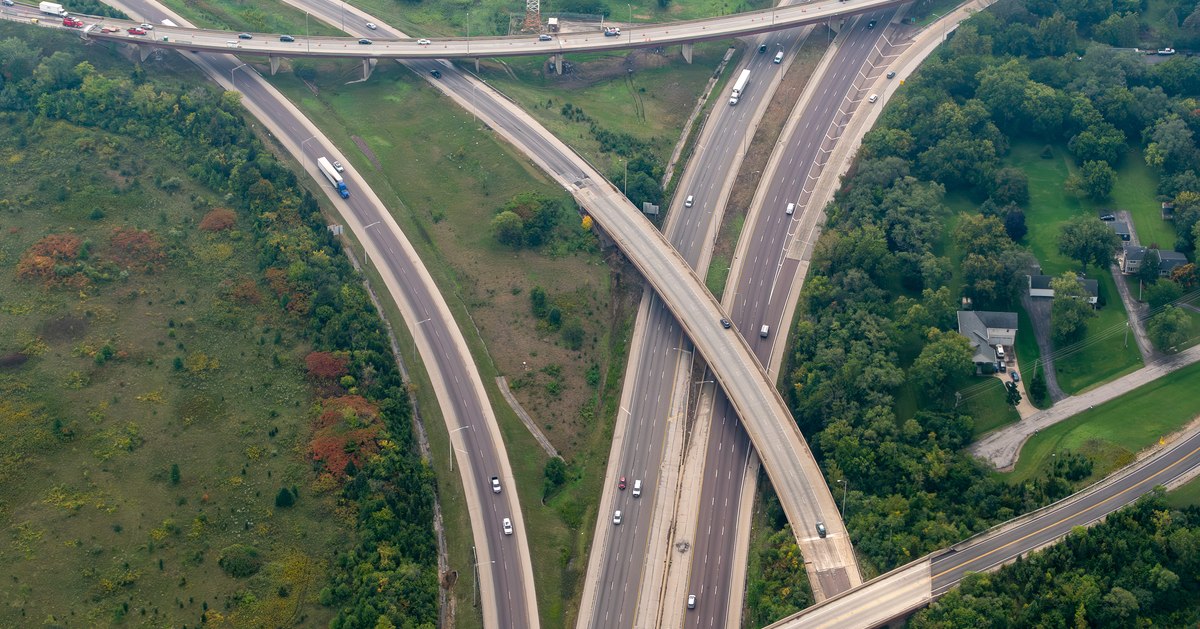 Midwest 3PL: Why Your Distribution Hub Should Sit Where TCG Operates