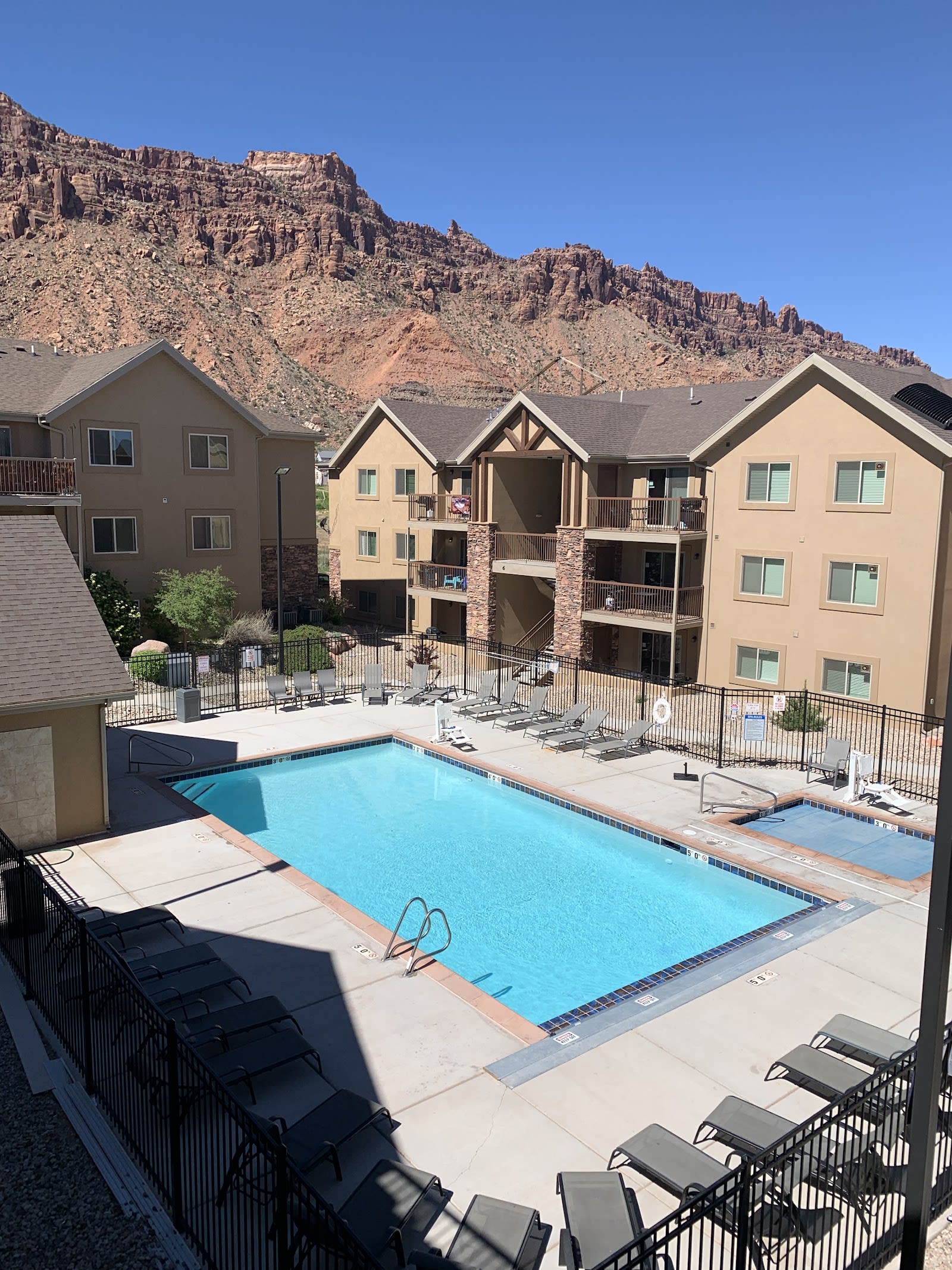 Hideout at the Rim