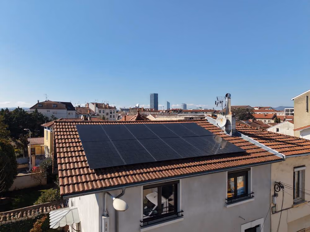 Panneaux solaires installés par Solday à Lyon 3e