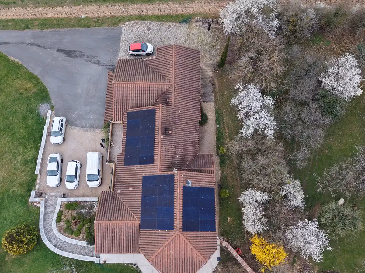 Panneaux solaires installés par Solday à Anse