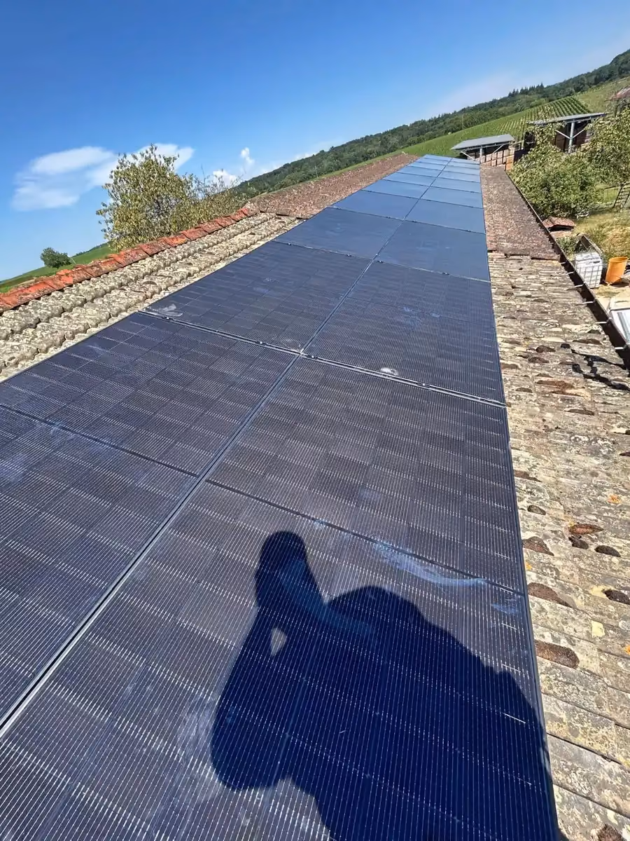 Maison équipée en panneaux solaires à Saint-Gengoux-de-Scissé