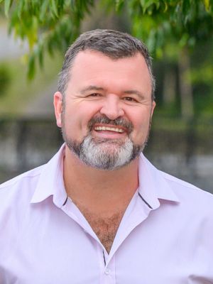 Clint Hynes