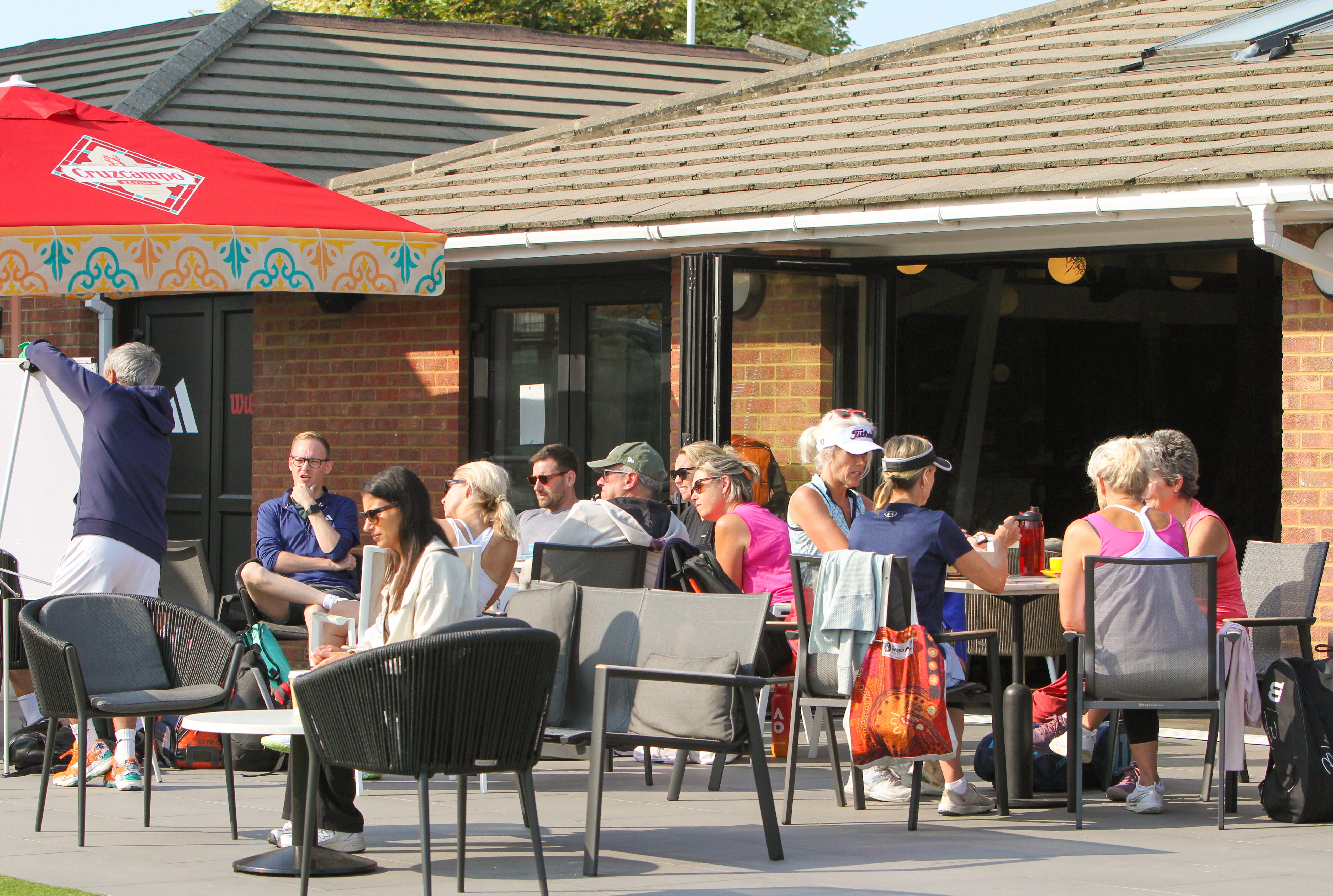 How to Start a Local Padel Meetup or League