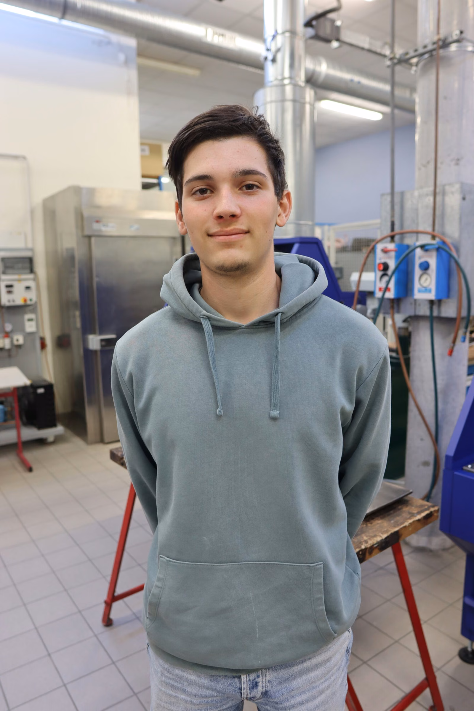 Portrait d'un candidat du concours MAF dans l'atelier