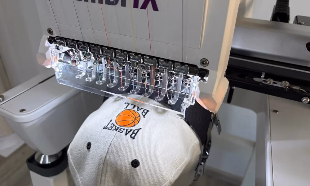 LED-Beleuchtung der EmbriX Mini Stickmaschine