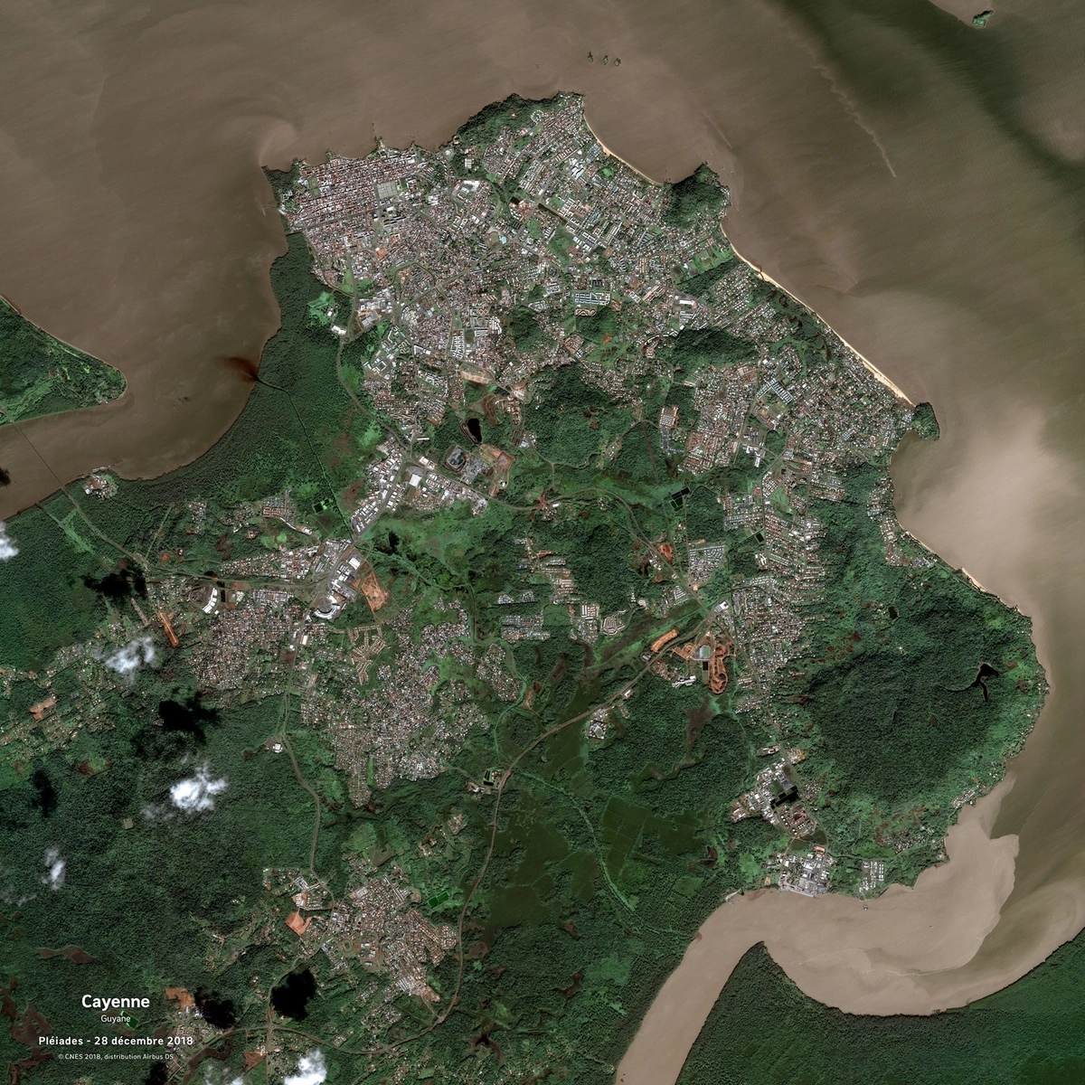 Vue aérienne du Centre spatial guyanais à Kourou