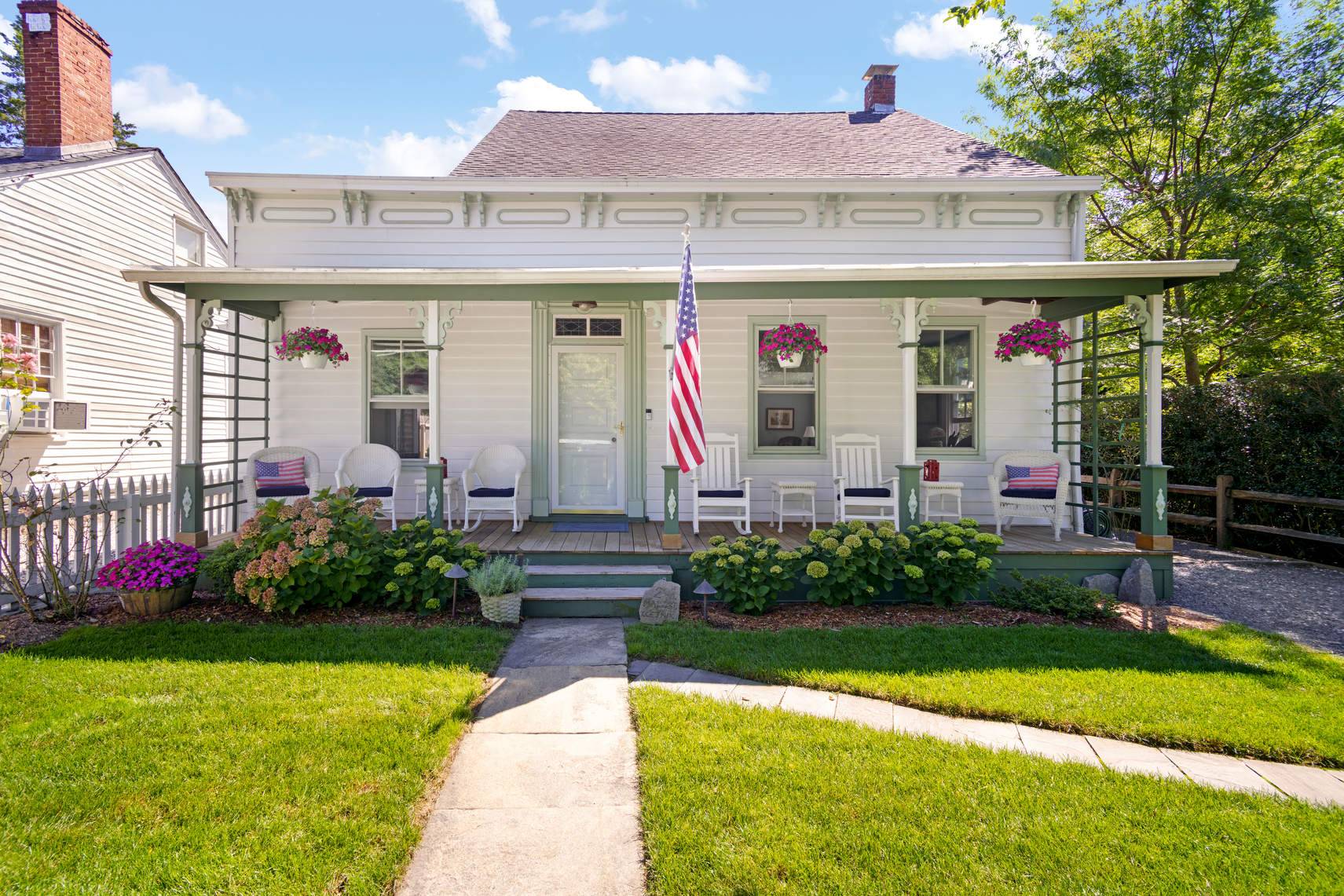 291 Main Street