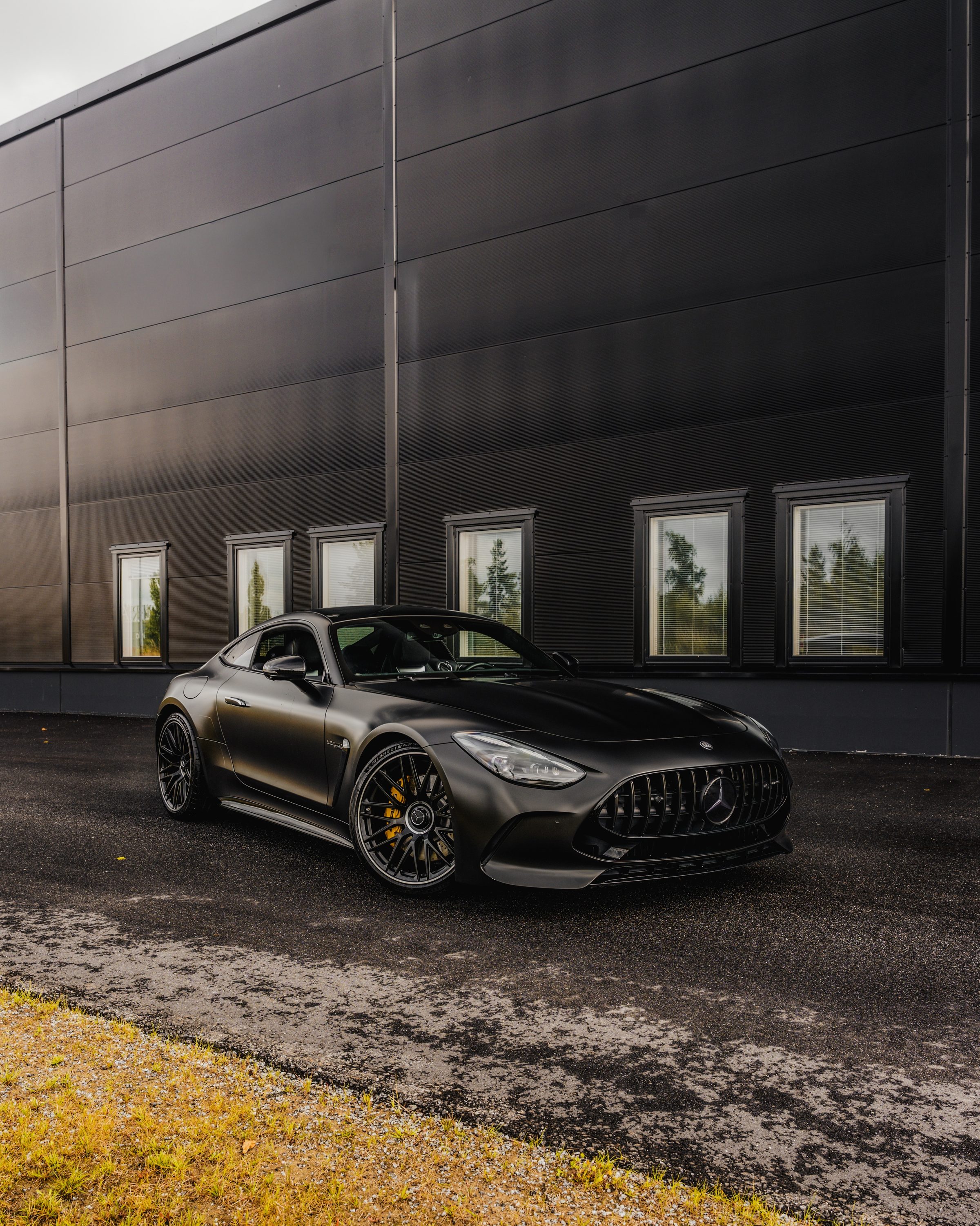 Mercedes-AMG GT Prestige Car Centerin pihalla
