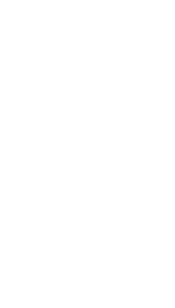 Logo blanc représentant une cabine de téléphérique suspendue à un câble dans un cadre en forme d'arc, avec le texte « Les Mémoires ROC seven » en bas.