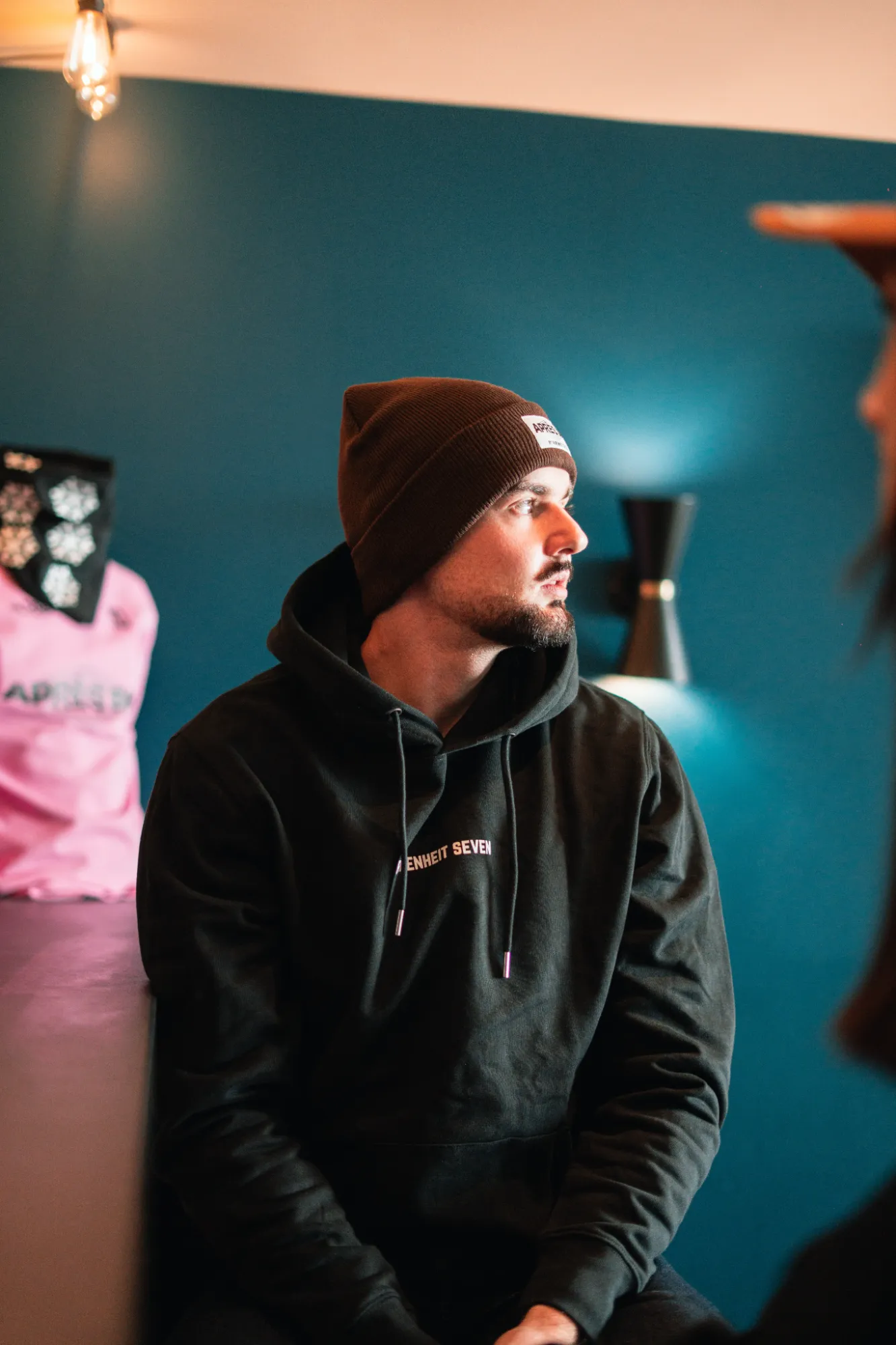 Bonnet et sweat à capuche Fahrenheit Seven, Ski Boutique °F7 Courchevel