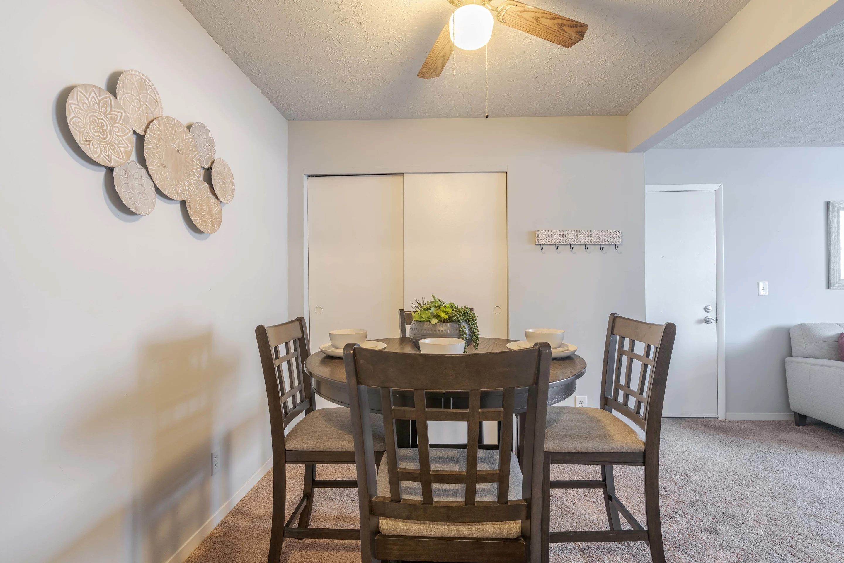 Dinning Room with table and chairs