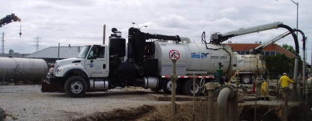 hydro excavator truck pumping