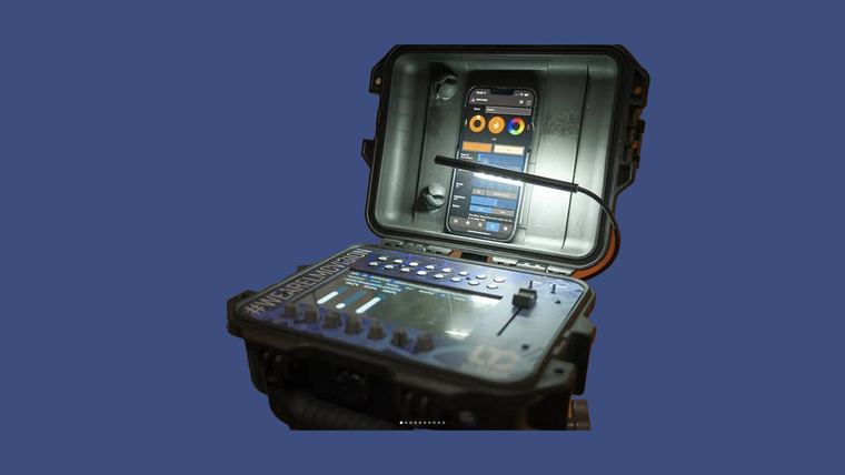 Gaffers Control light controlling system