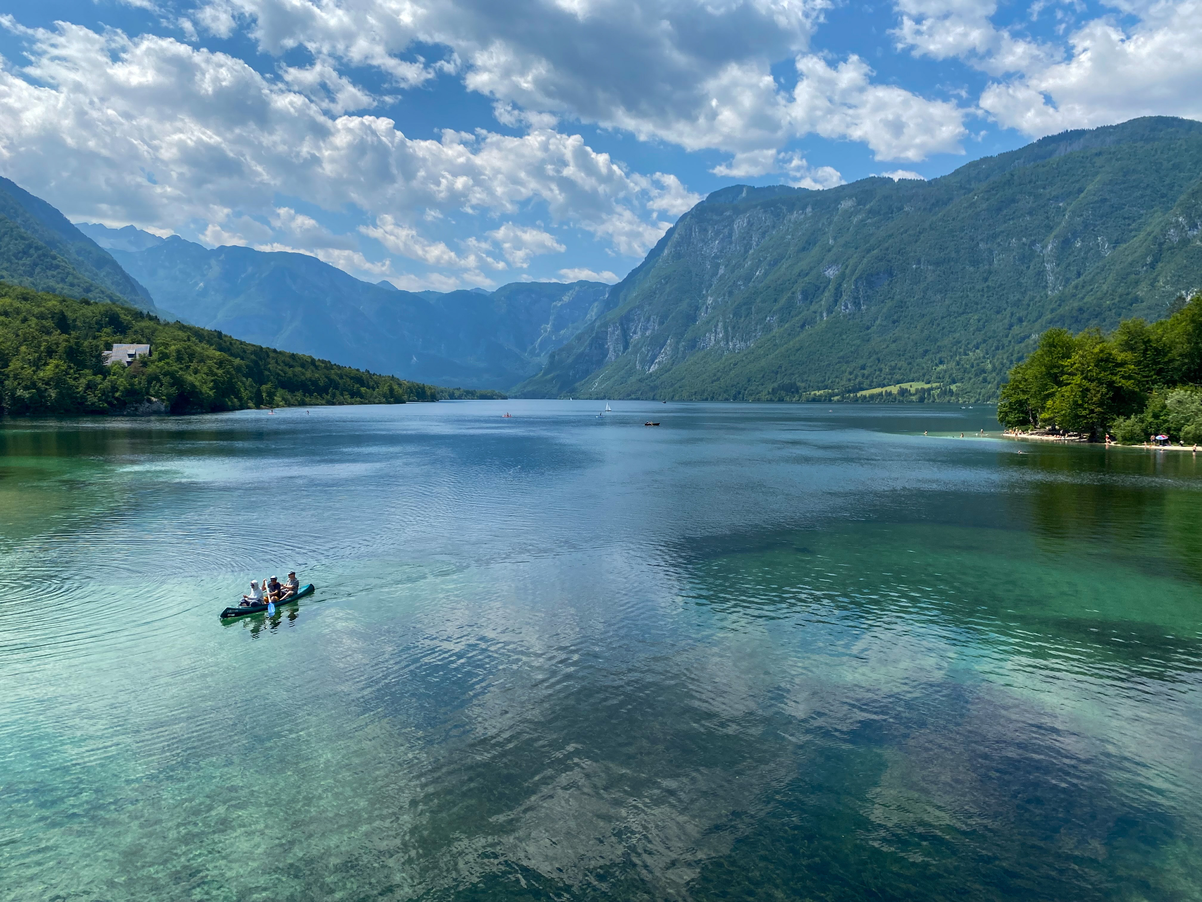 Less rushing. More meaning. More memories. Alpine landscapes, crystal-clear lakes, charming towns and a rich culinary heritage. Discover a country where nature, culture and refined simplicity come together.