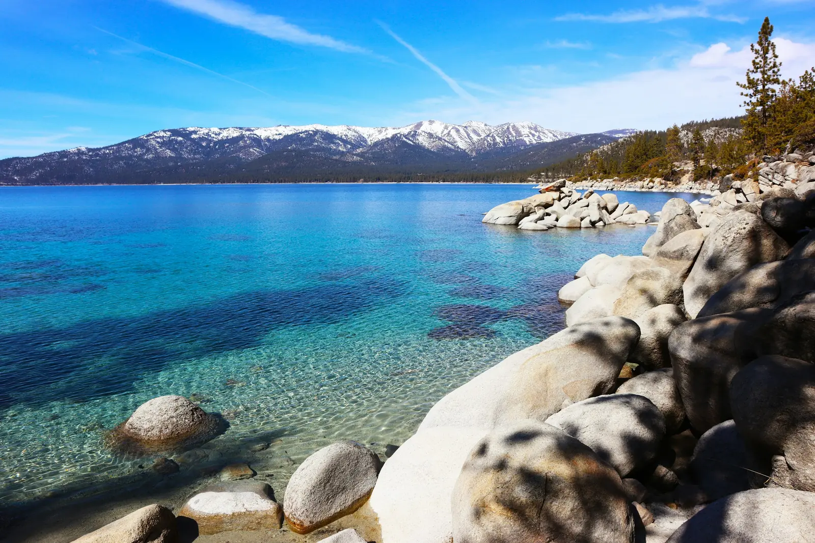 Clear blue water and mountains at Lake Tahoe