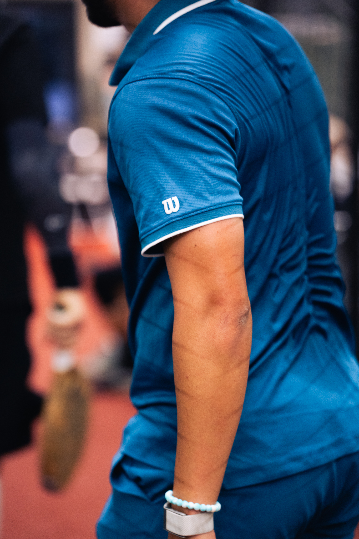 Detail of the Padners kit on court