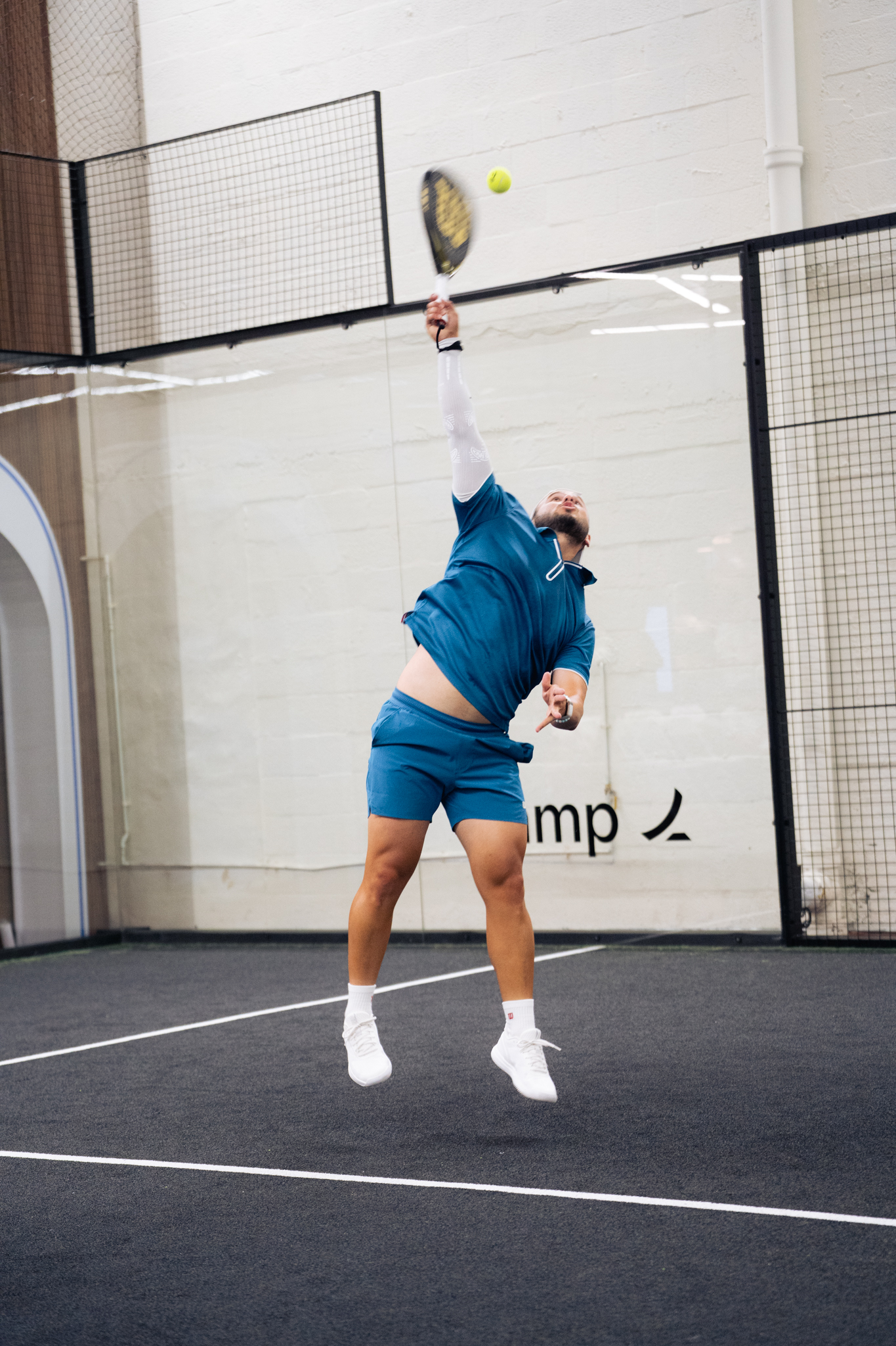 A Padner jumping into an overhead smash during a P-Tournament