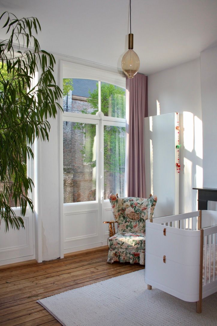 Ons huis: kinderkamer met oudroze