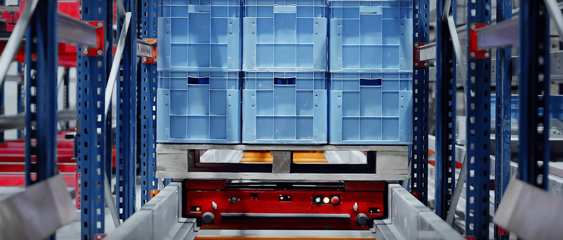 Four-way shuttle in high-density racking