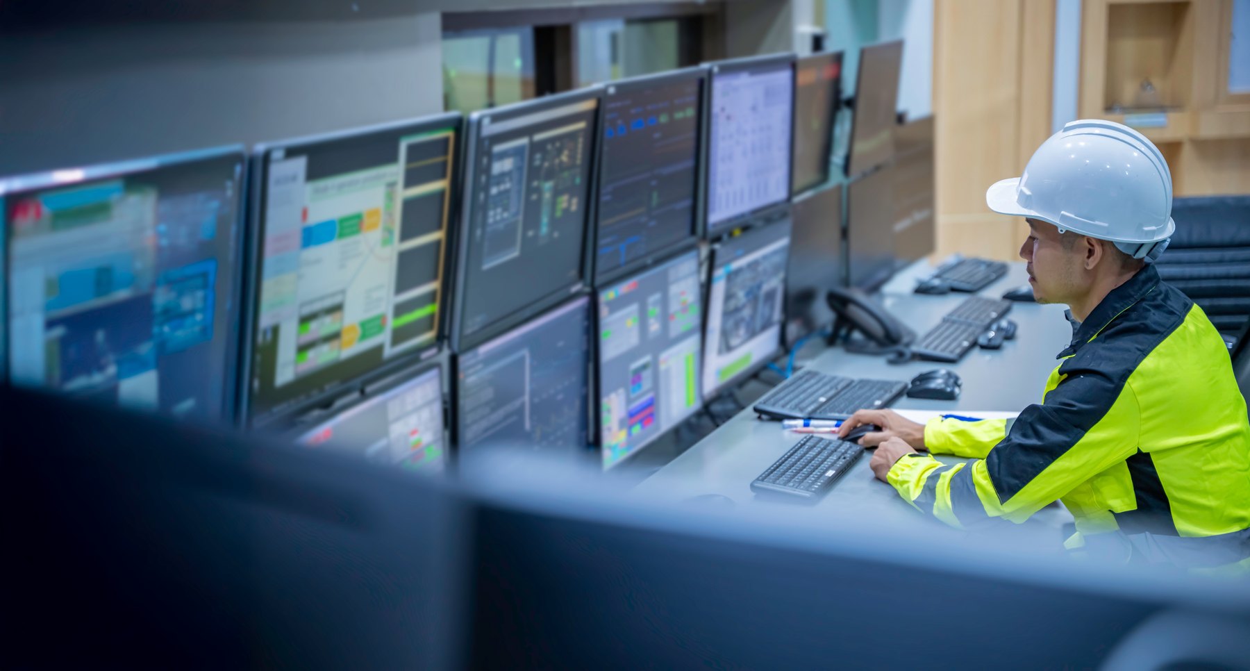 Operator monitoring dashboards in a control room