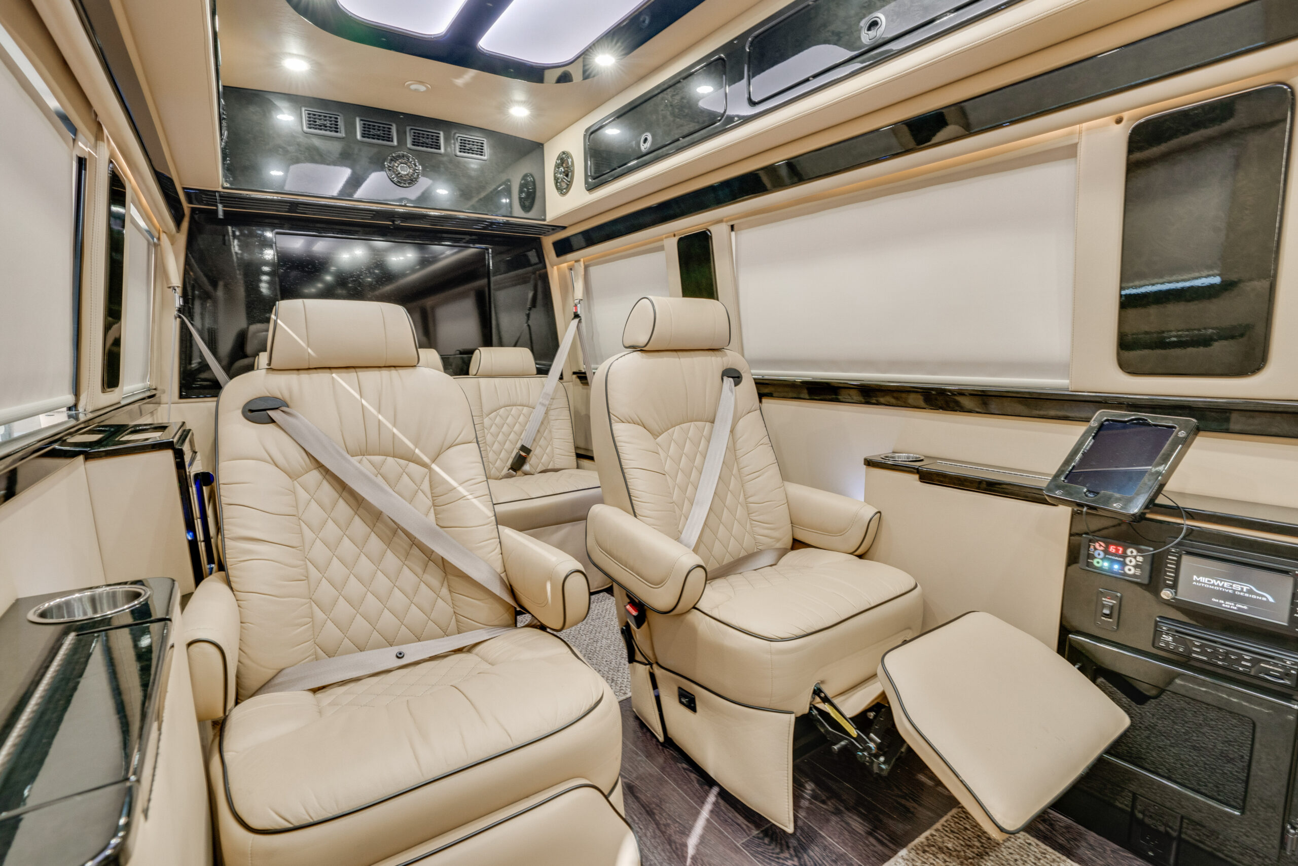 Executive captain seating