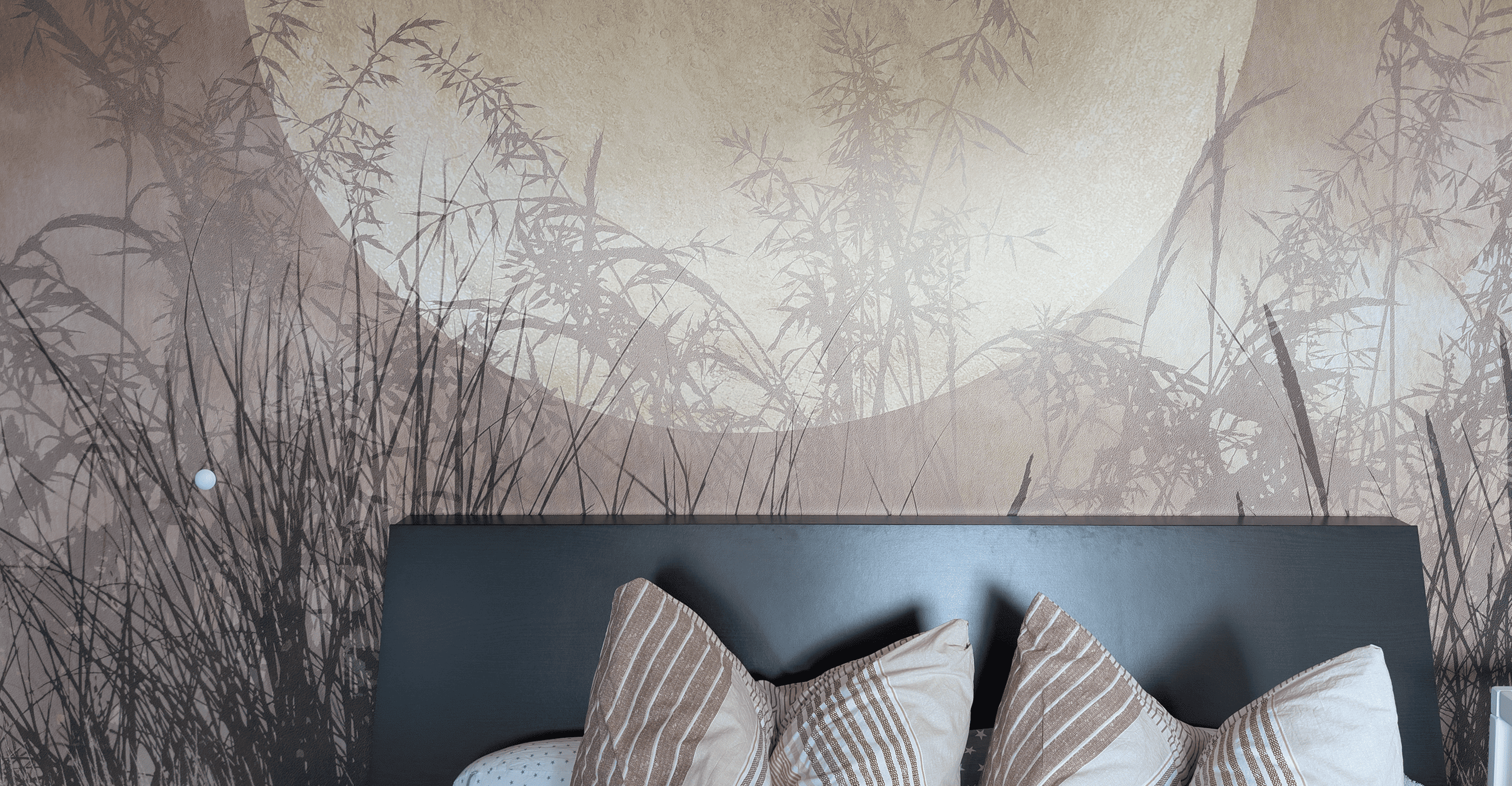 Dekorative Wandgestaltung im Schlafzimmer