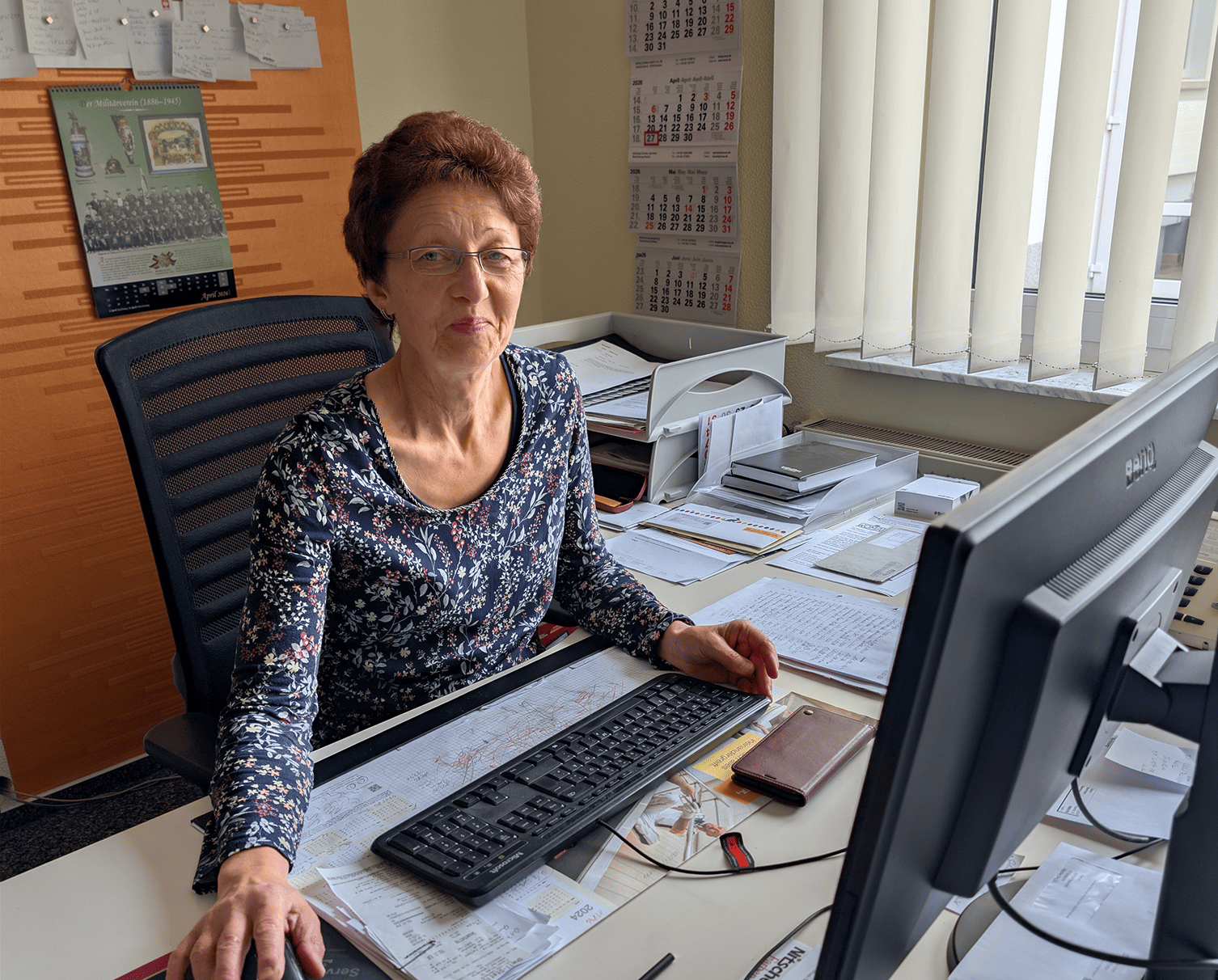 Angela Hubrich im Büro
