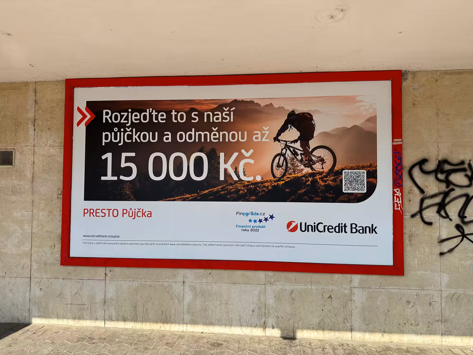 UniCredit Bank – Instalace