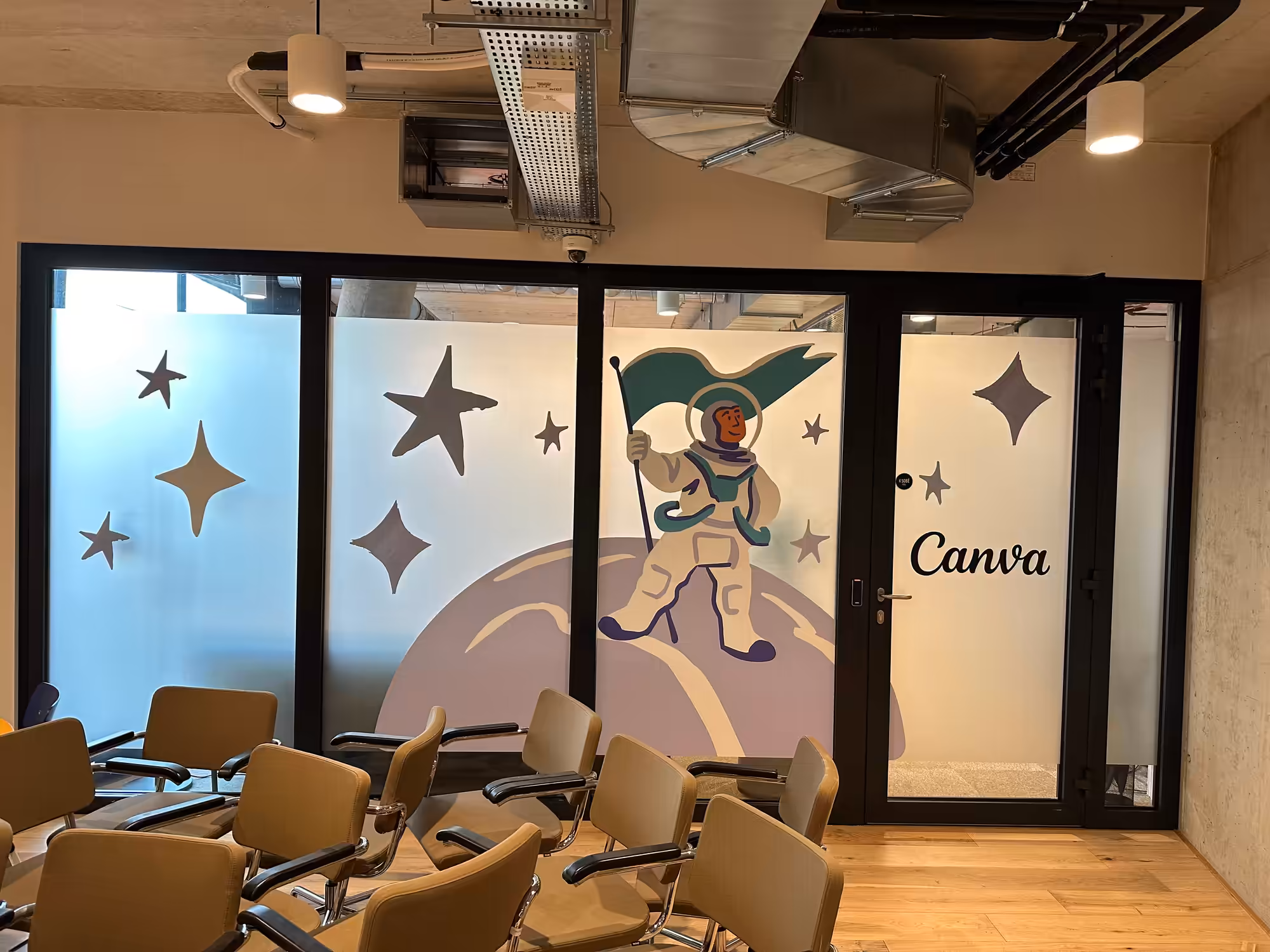 Canva – Interiéry