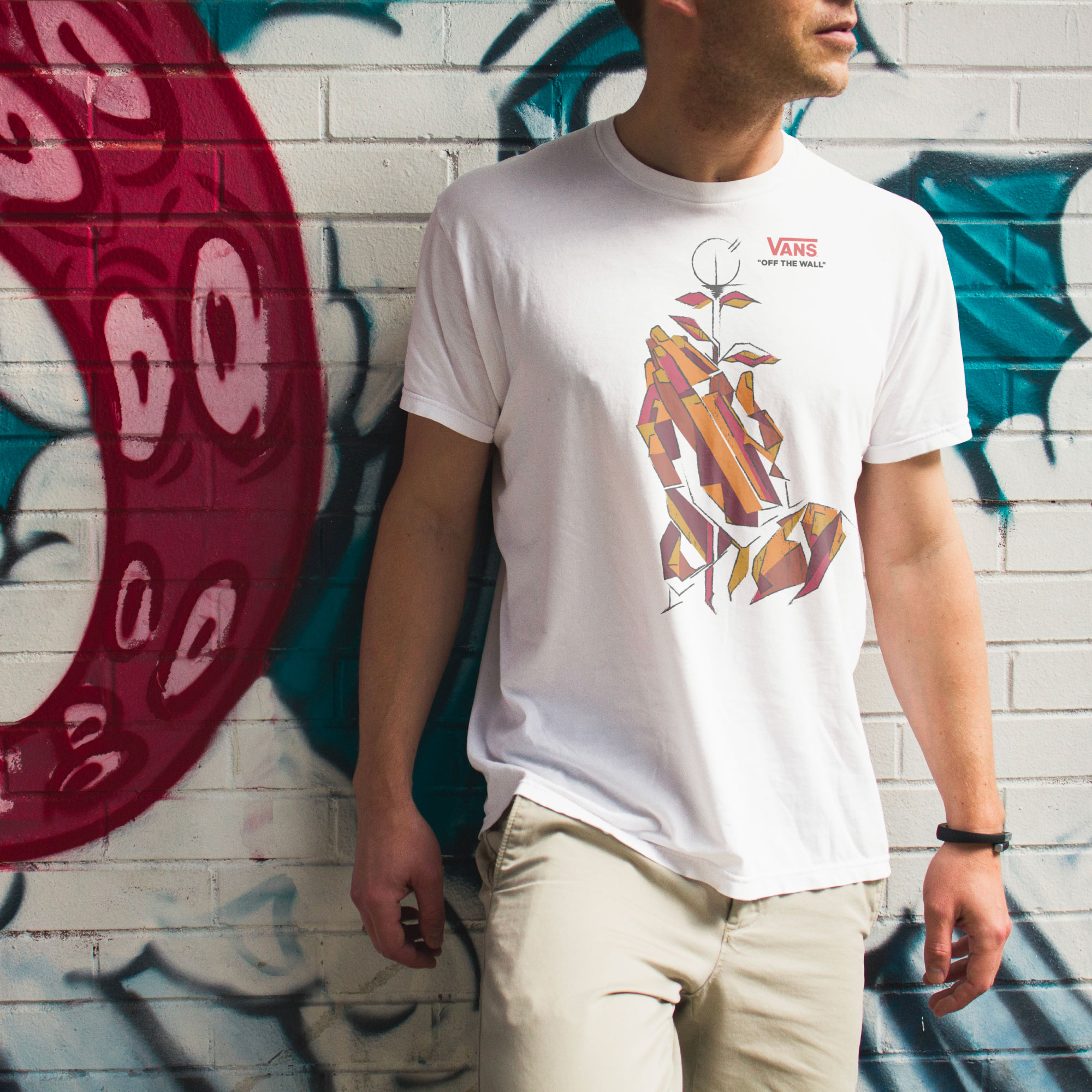 T-shirt blanc La Main de Dieu - devant graffiti