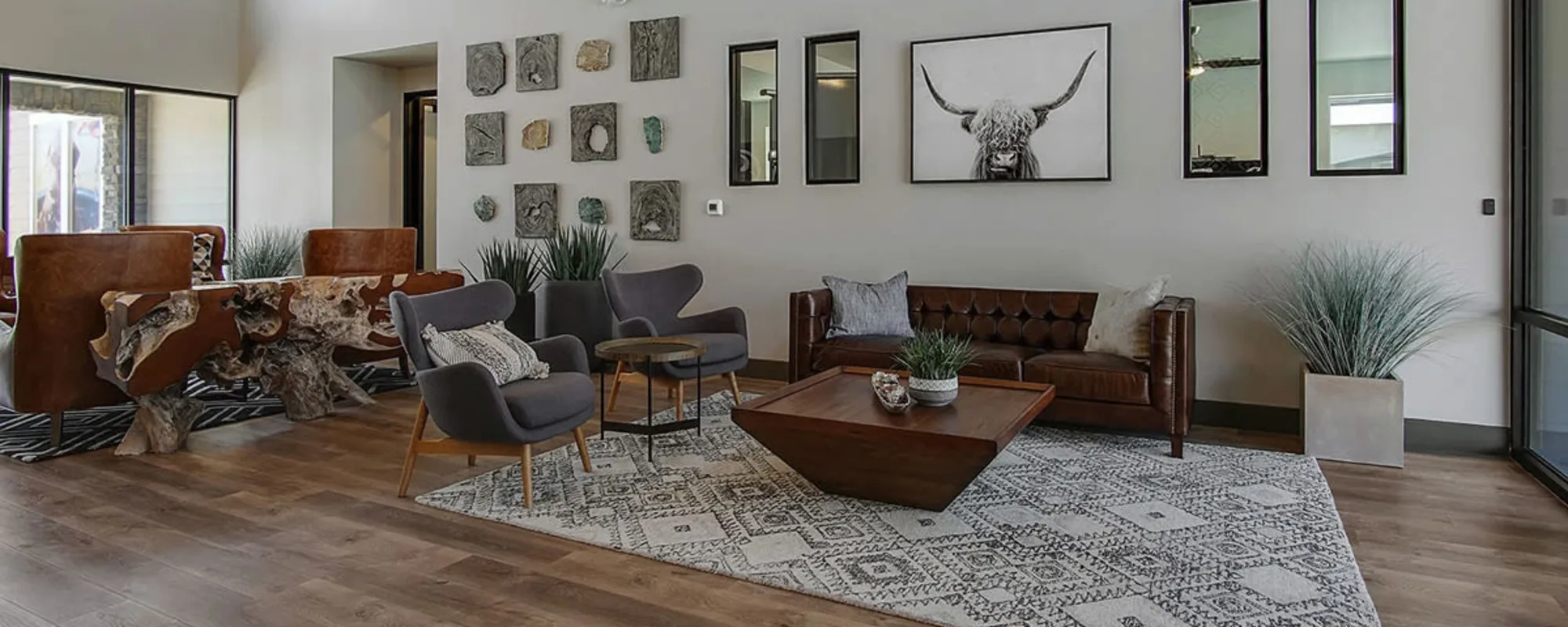 Leasing Office