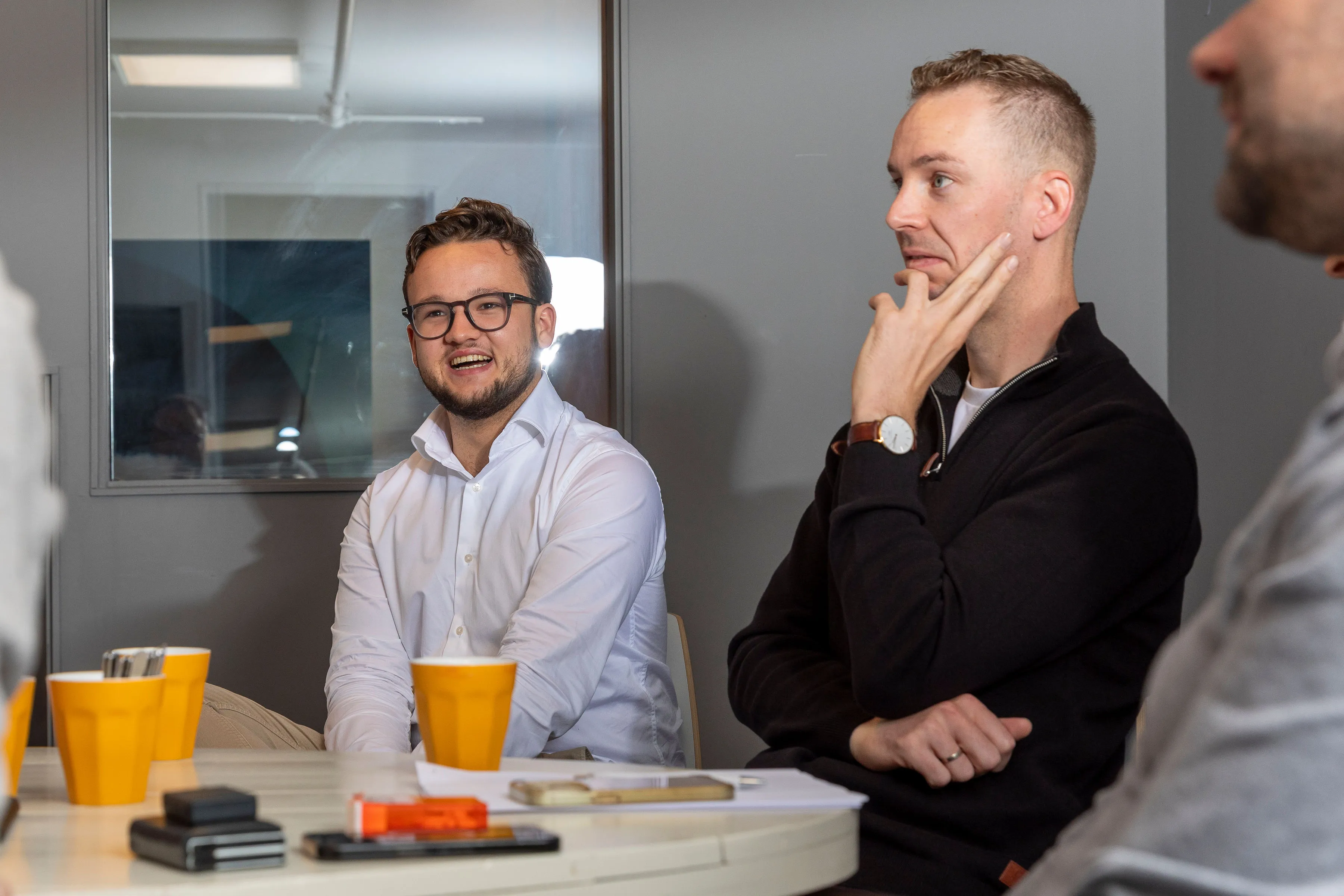 vergadering met controllers