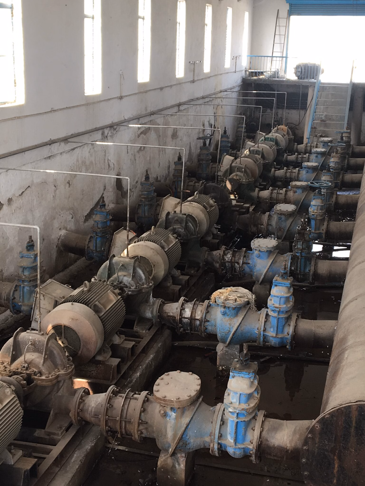 We delivered a city-wide water distribution monitoring solution for Faridabad Smart City, connecting 95 remote sites across seven distribution lines using Mitsubishi FX5U PLCs and Genesys64 SCADA. The system enables real-time monitoring and historical logging of flow, pressure, tank level, and power consumption, giving the ICCC complete visibility into water distribution operations city-wide.