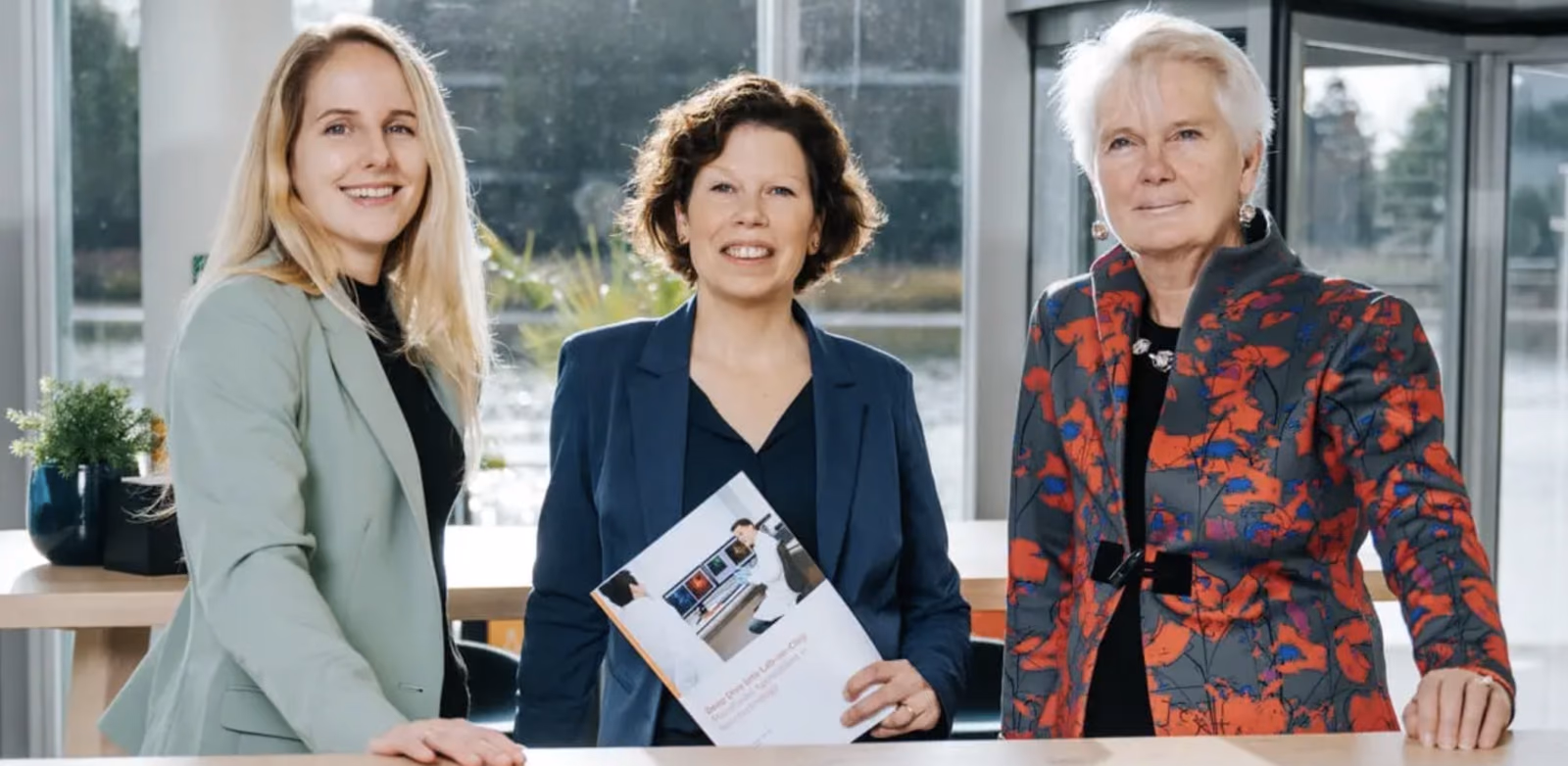 V.l.n.r Yvonne Greeuw, Ingrid Relou, Carmen van Vilsteren