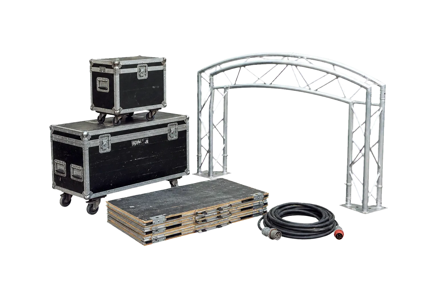 Flight cases, panneaux et structure de stand montés