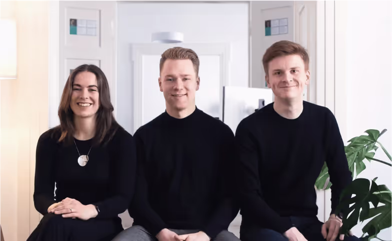 Bild der Gründer von Tanso, Gyri Reiersen, Till Wiechmann und Lorenz Hetzel.