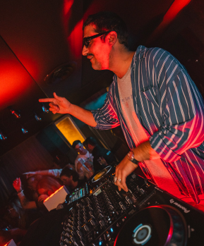 LB Aka Labat DJ set at Fahrenheit Seven Val Thorens
