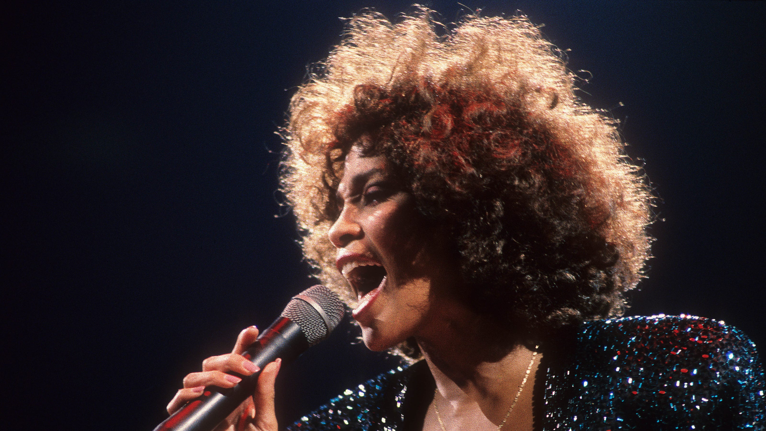 The 50 Best Karaoke Love Songs for Valentine's Day
