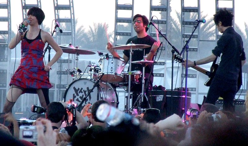 Song Spotlight: Yeah Yeah Yeahs - Maps
