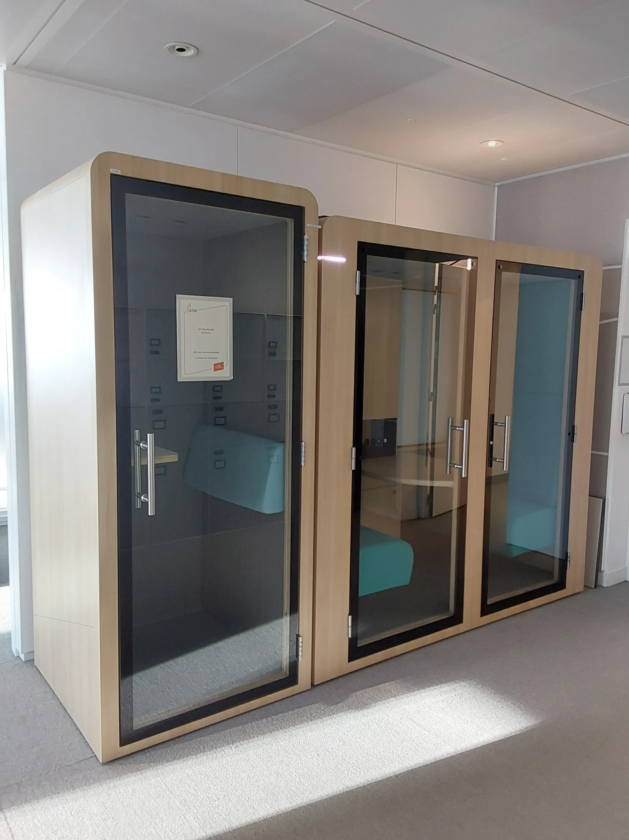 Cabines Uno et Duo sur le plateau de bureaux