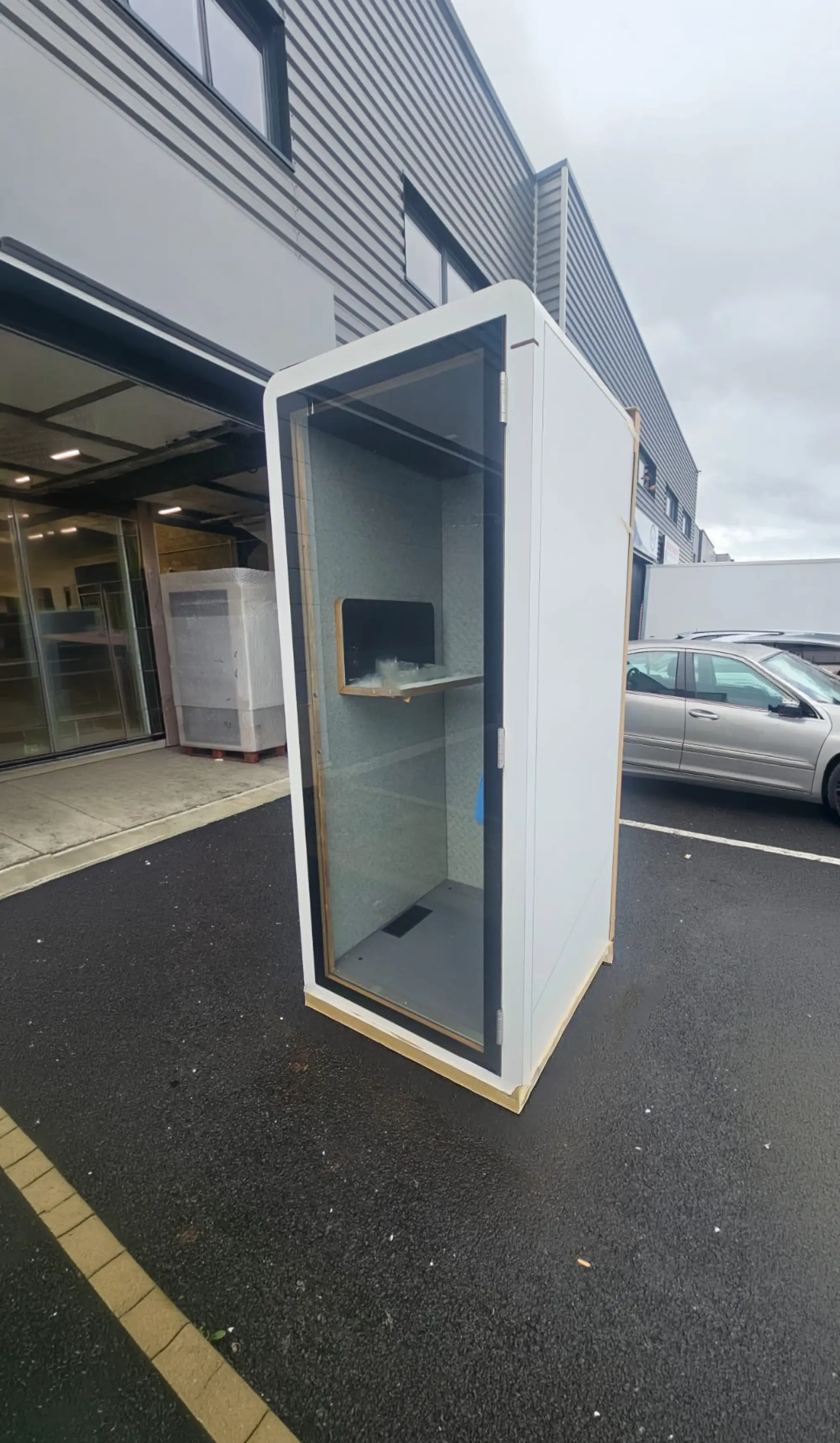 Cabine Stand Up reconditionnée, appui-dos bleu