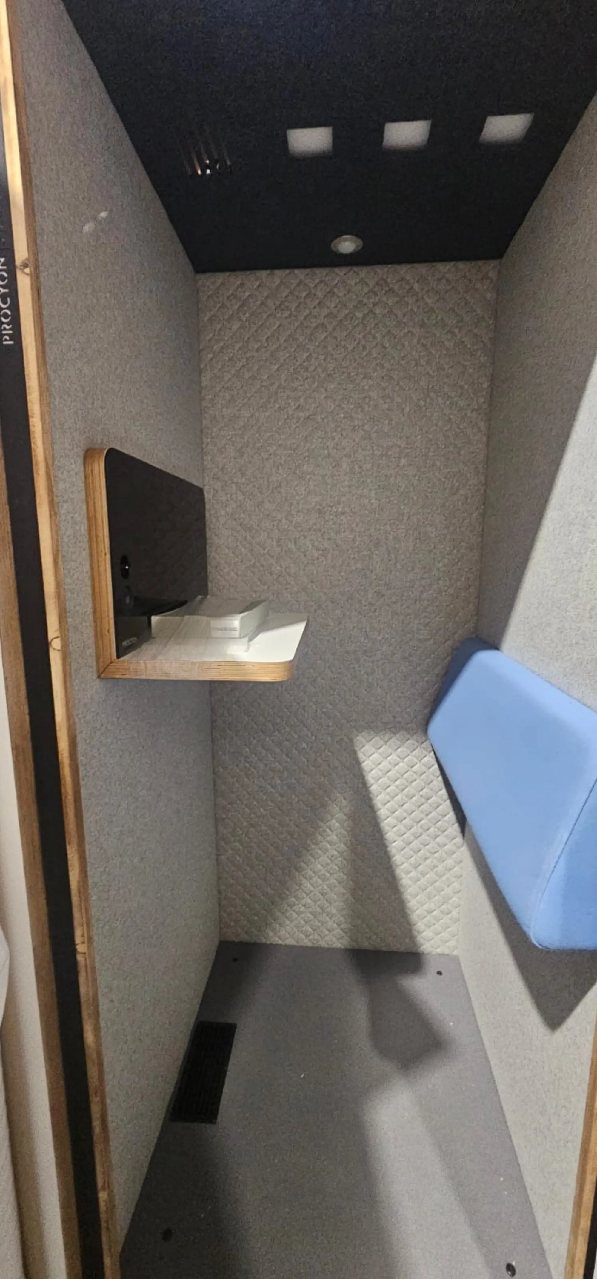 Cabine Stand Up reconditionnée, appui-dos bleu