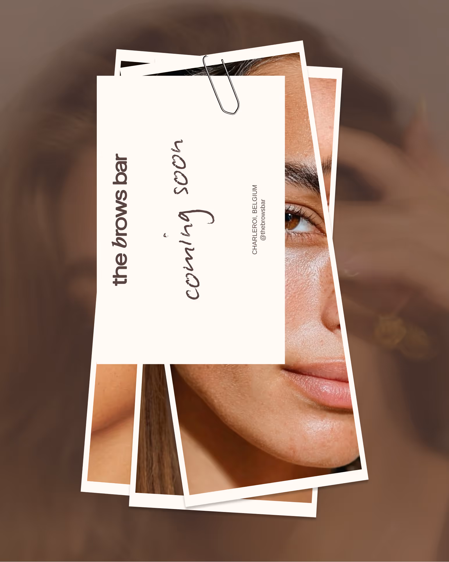 Exemple d'application de l'identité visuelle de The Brows Bar