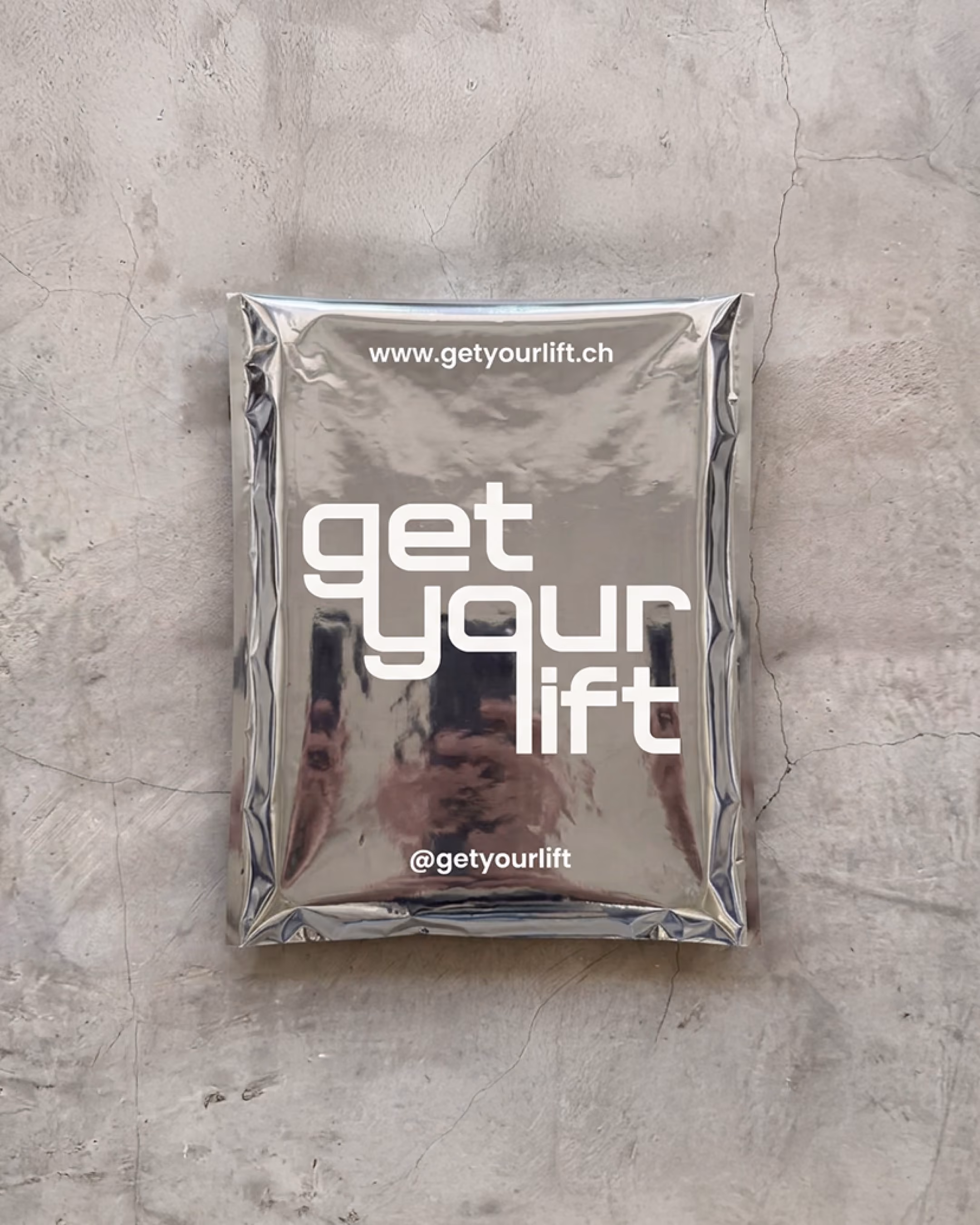 Exemple d'application de l'identité visuelle pour GET YOUR LIFT