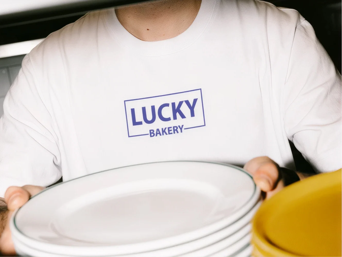 Lucky Bakery logo application