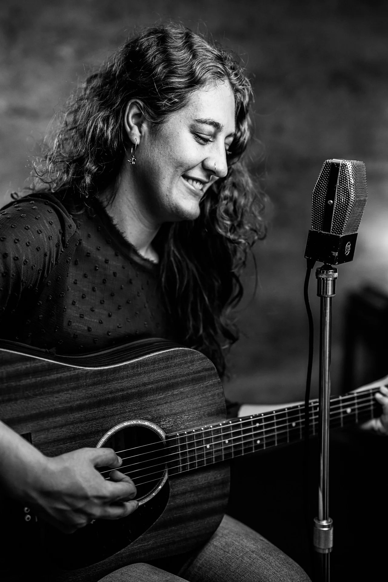 Live Music: Brenna Larsen