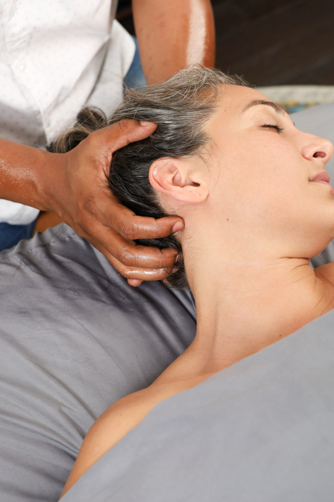 Signature 60 Min Table Massage