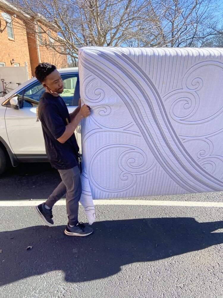 image of moving truck
